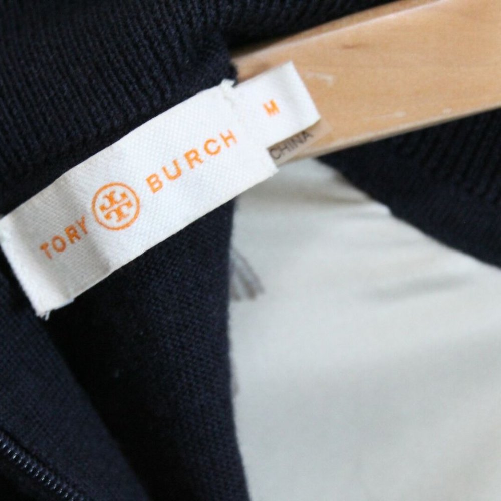 Tory Burch Etty Horse Pony Print Silk & Wool Lightweight Sweater Medium H11972 - Picture 8 of 12